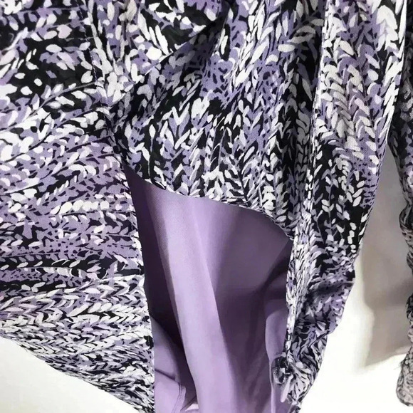 y2k Vintage Silk Lavender Ann Taylor Long Sleeved Blouse V Neck Size 8 - Picture 6 of 9